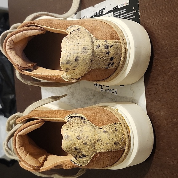 Laura Billariva Men's Tan Suede Sneakers. Made Italy - Picture 6 of 12